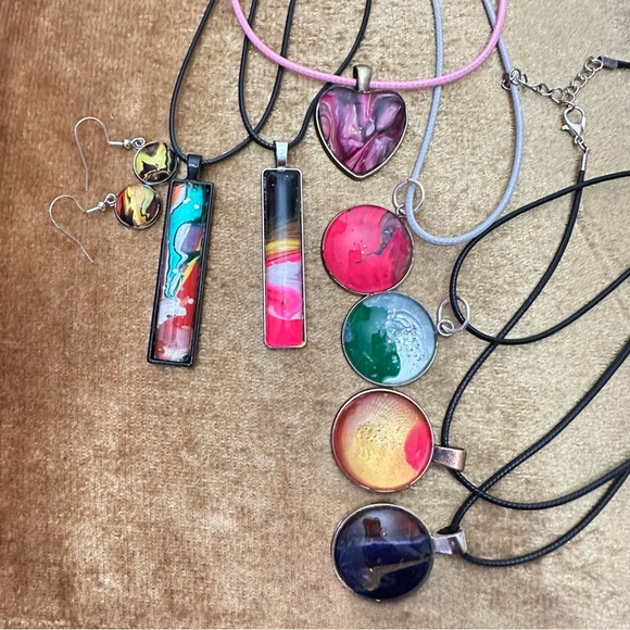Pendant Necklaces Jewelry 8 Piece Lot OOAK HANDMADE Hand Painted signed 5517 - Picture 5 of 6